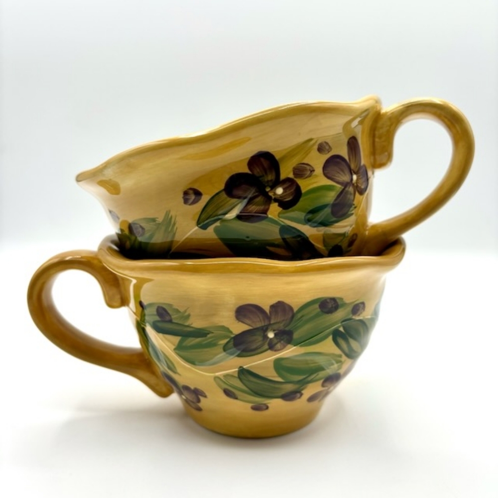 Tabletops Unlimited Floral   Ruffled Edge Mug
